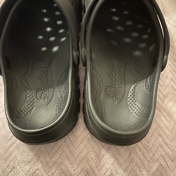 Skechers Black Slip-On Clogs - Picture 3 of 5